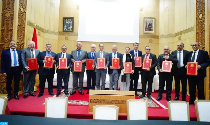 




اتفاقية إطار بين قطاع الصناعة التقليدية وبريد المغرب والغرف المهنية لإطلاق برنامج مندمج لدعم القطاع ورقمنة خدماته


