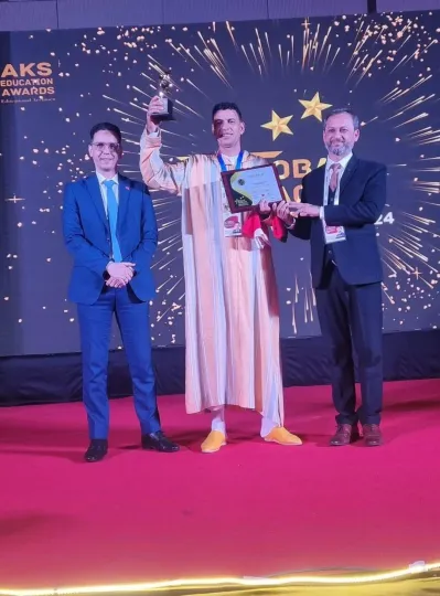 




Profesor marroquí galardonado en los Global Teacher Awards en India


