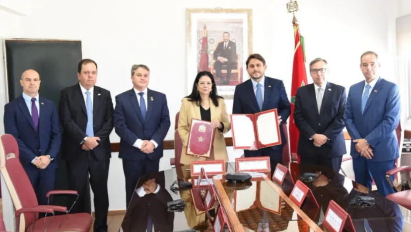 




المغرب والبرازيل يوقعان بالرباط اتفاقية شراكة لتعزيز التعاون في مجال تكنولوجيا المعلومات والاتصالات



